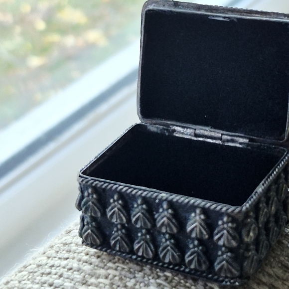 Decorative Black Trinket Box with Gem Accents - Picture 9 of 9